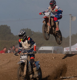 Moto-Cross