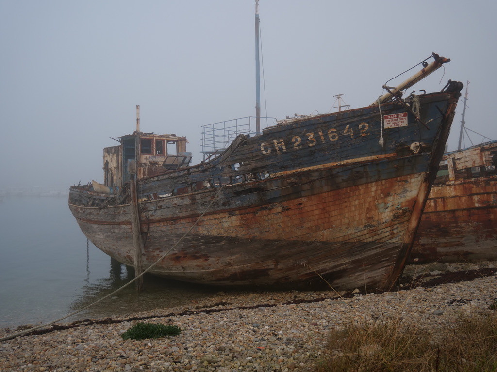 Camaret sur Mer , le cimetière de bateau