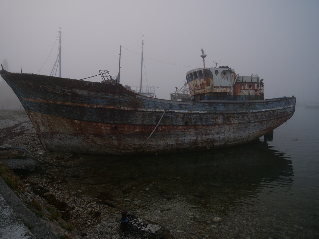 Camaret sur Mer , le cimetière de bateau