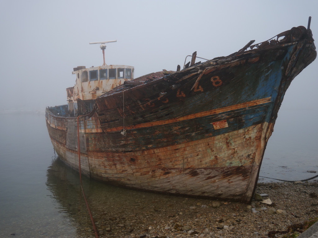 Camaret sur Mer , le cimetière de bateau