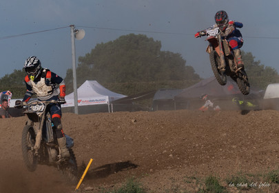 Moto-Cross