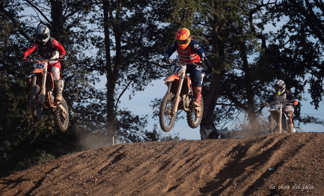 Moto-Cross