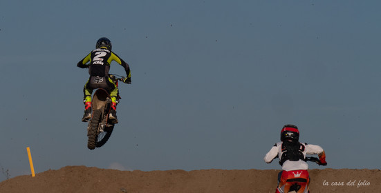 Moto-Cross