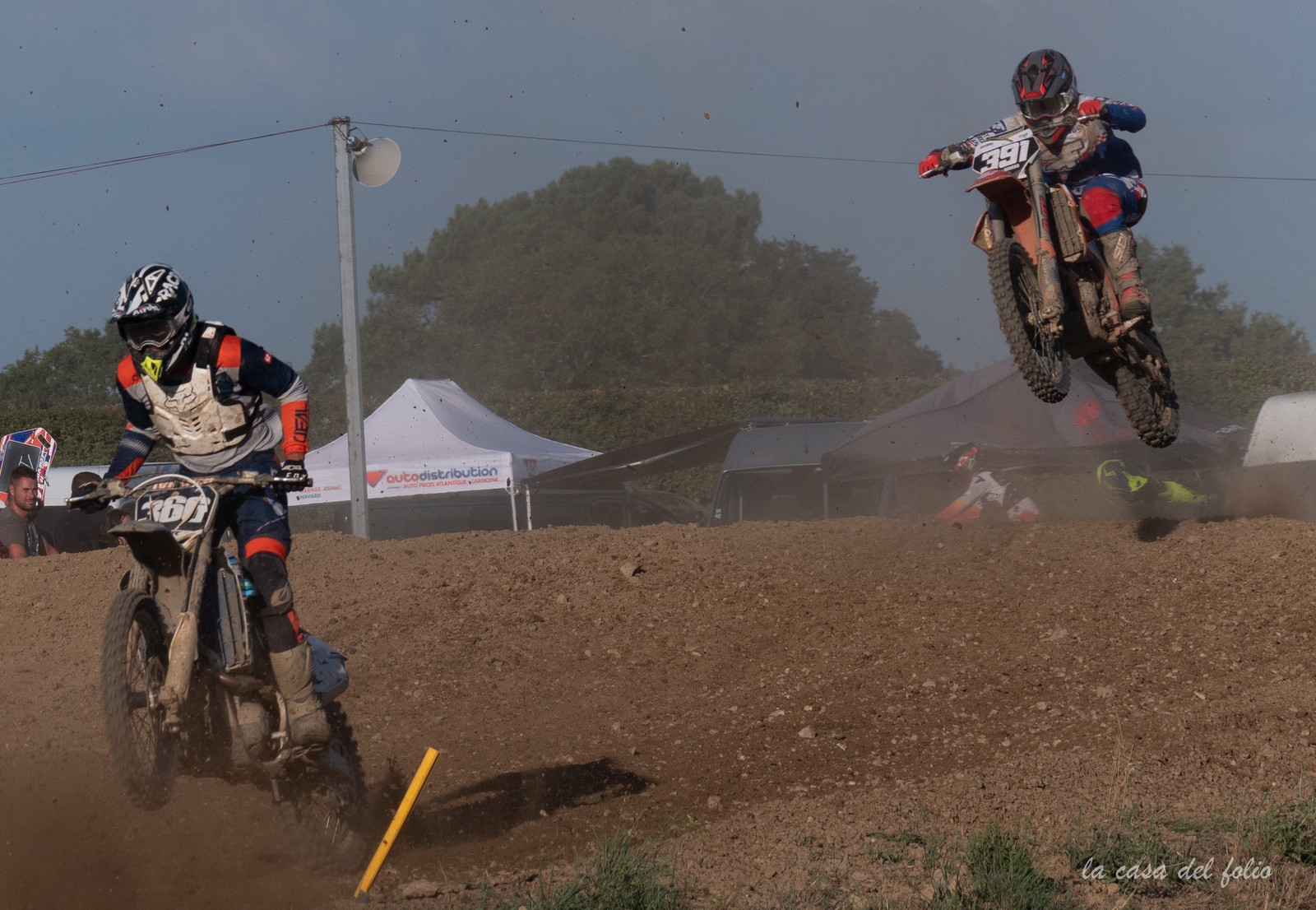 Moto-Cross