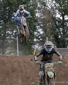 Moto-Cross