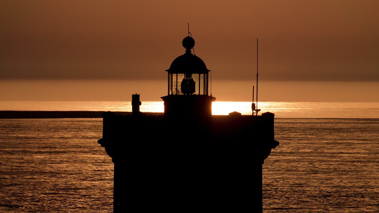 Le phare de Kermorvan , en Bretagne