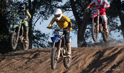 Moto-Cross