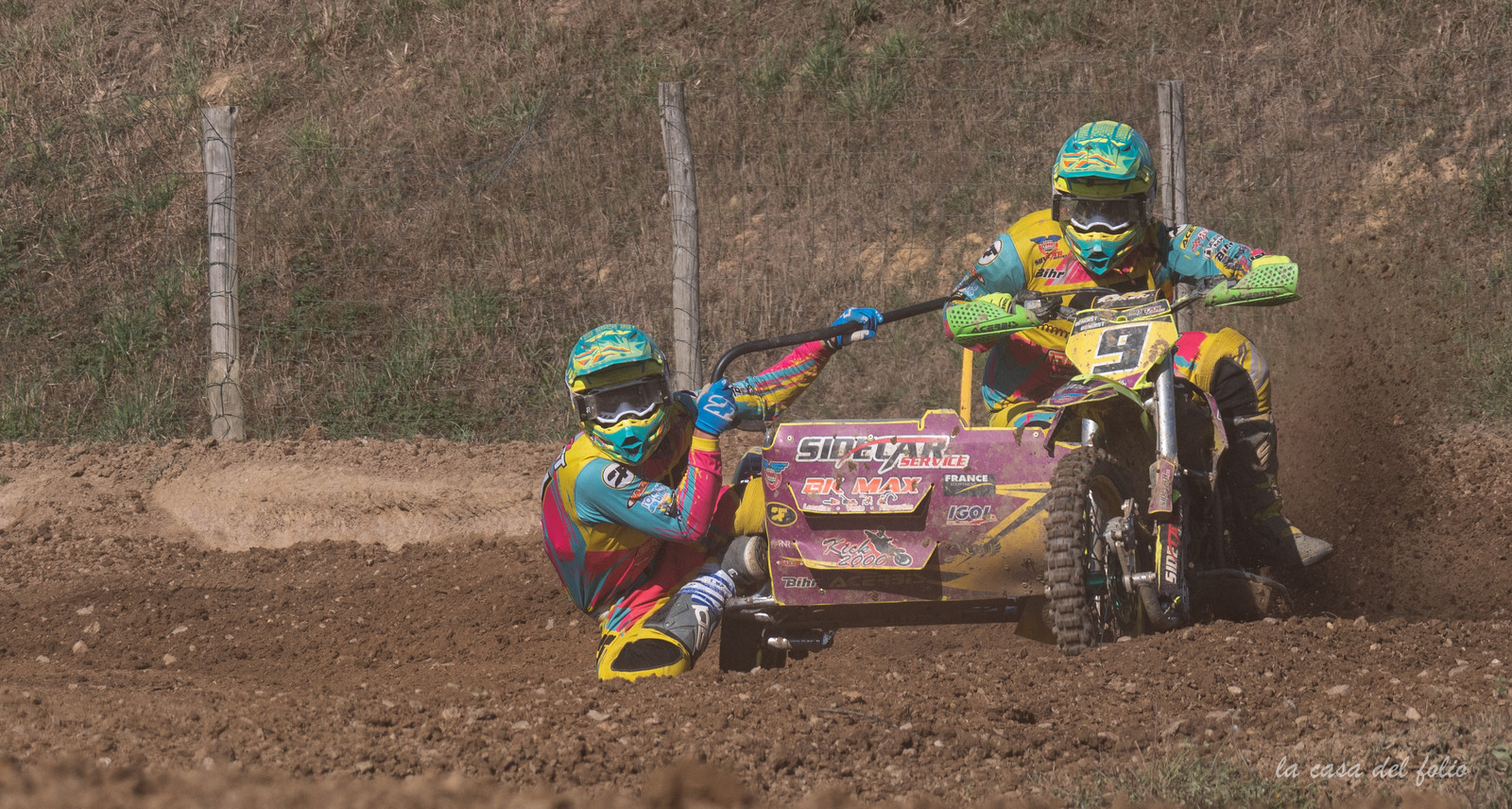 Moto-Cross
