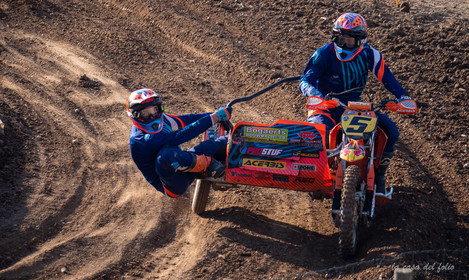 Moto-Cross