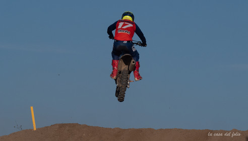 Moto-Cross