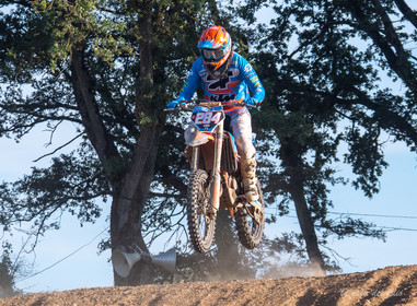 Moto-Cross