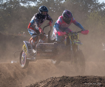 Moto-Cross