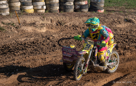 Moto-Cross