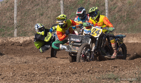 Moto-Cross